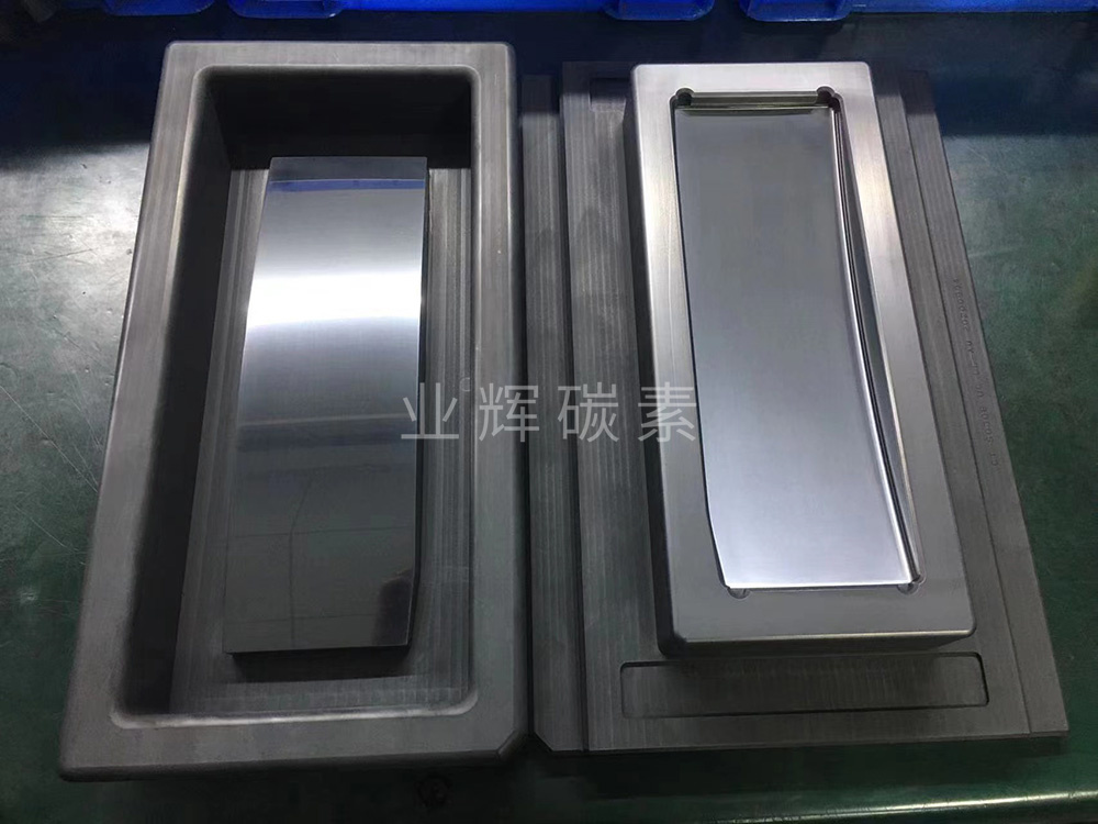 車載石墨模具：汽車行業(yè)制造中的應(yīng)用